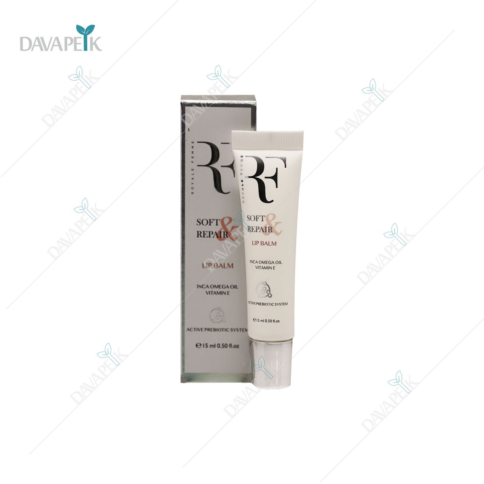  نمای روبروی جعبه نقره‌ای براق بالم لب Royale Femme مدل Soft & Repair با تاکید بر خاصیت ترمیم‌کنندگی 